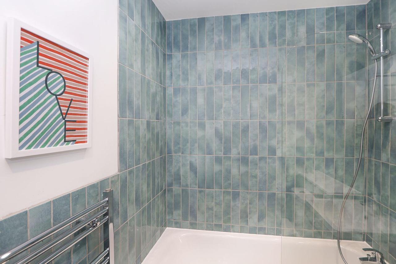 The London Secret, 1 Bed Flat With Patio - Zone 2 Apartment Exterior photo